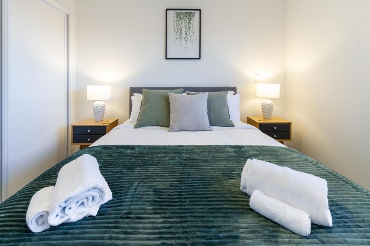 1 Bedroom 1 Bath, Executive Escape, Northlands Mall كريستتشيرش المظهر الخارجي الصورة